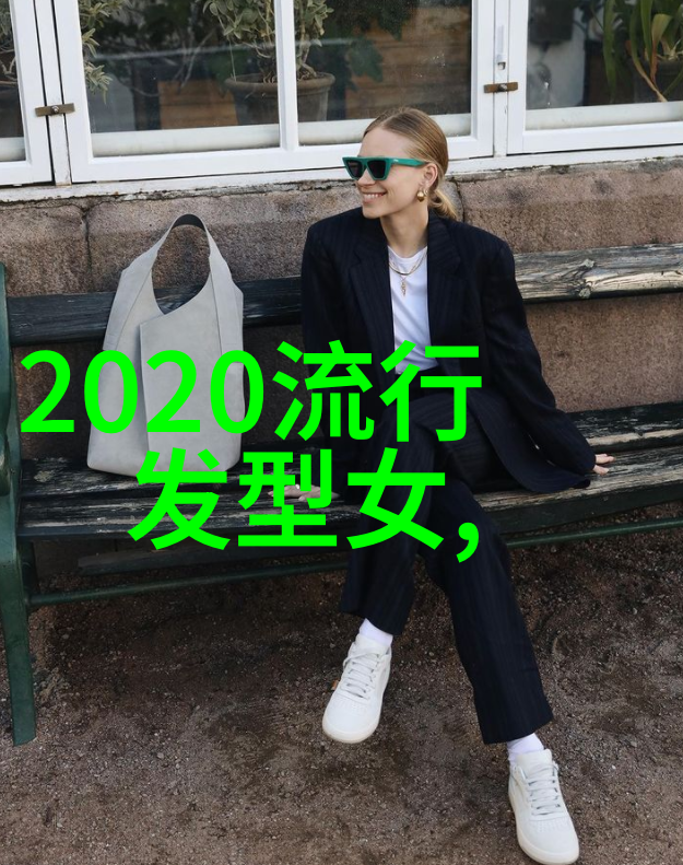 香港购物 求适合22岁女生的包包品牌复古风最好